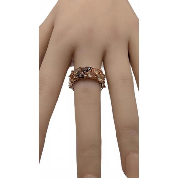 Elegant Rose Gold plated Multi-Stone Ring Size 7 - Picture 2 of 9